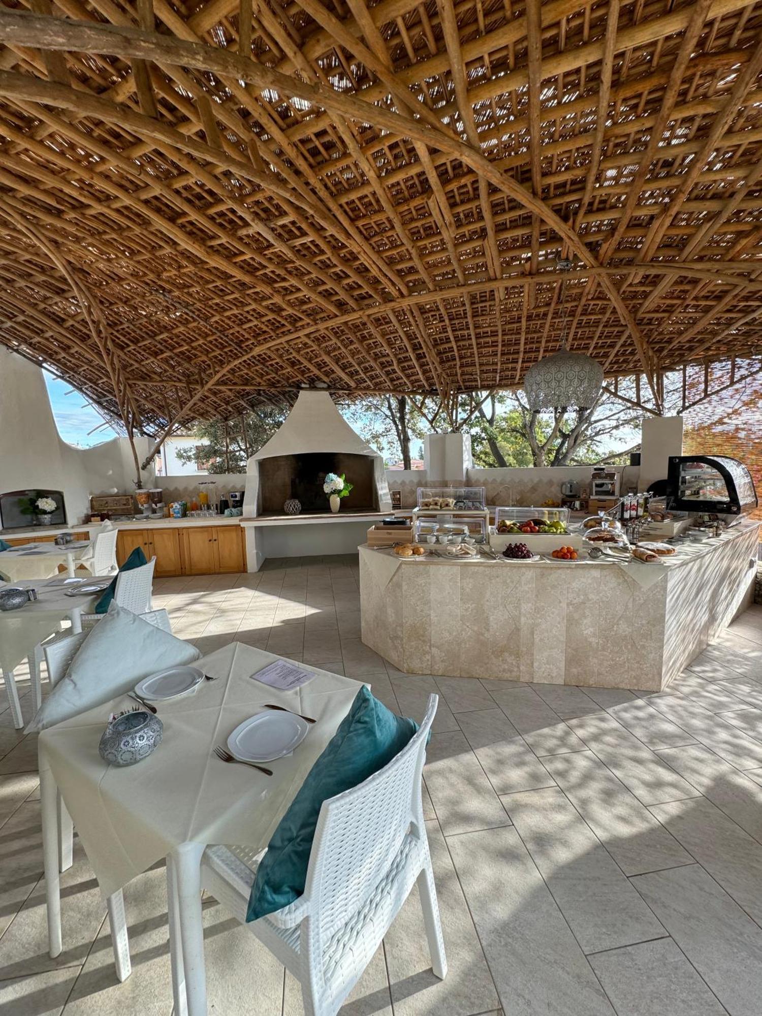 סאן תאודורו Hypnos Boutique Hotel מראה חיצוני תמונה