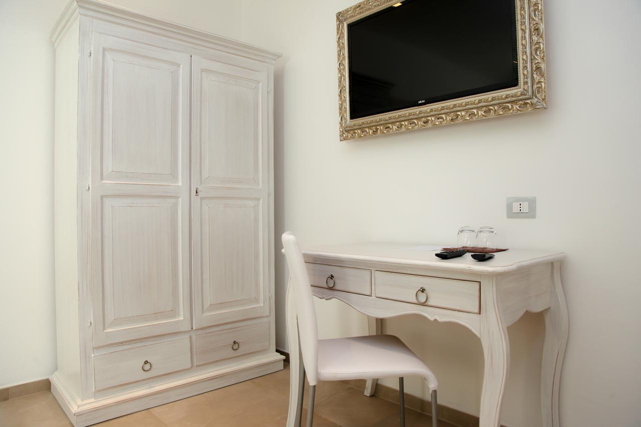 סאן תאודורו Hypnos Boutique Hotel מראה חיצוני תמונה